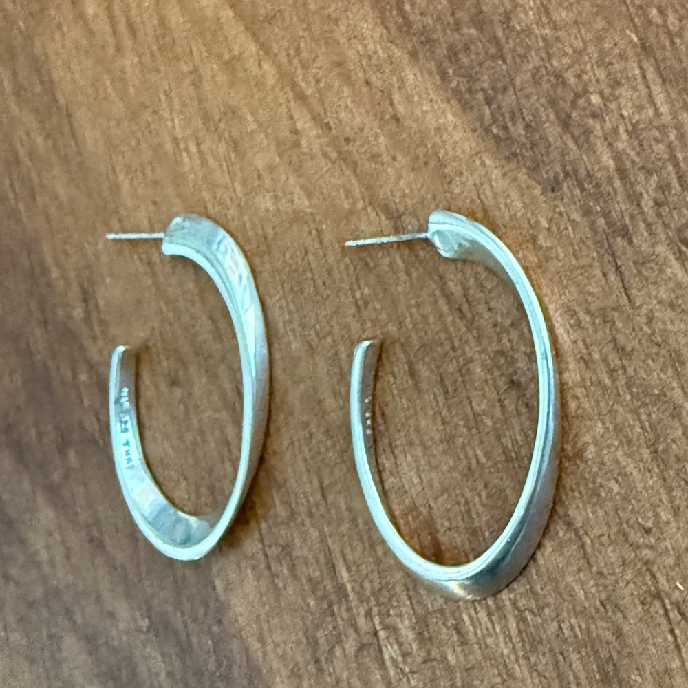 Vintage Women’s 925 sterling silver C Twist Hoop Earrings - Picture 7 of 7